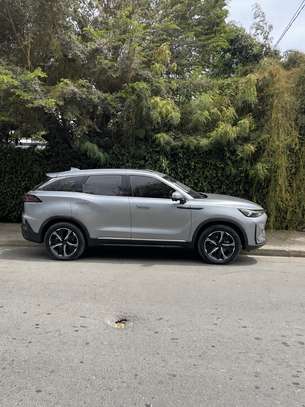 BAIC X7 2025 Full Option  9 000 km – Comme neuve image 4