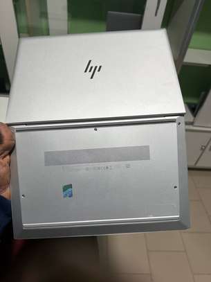 HP 830 elitebook G8 i5 image 2