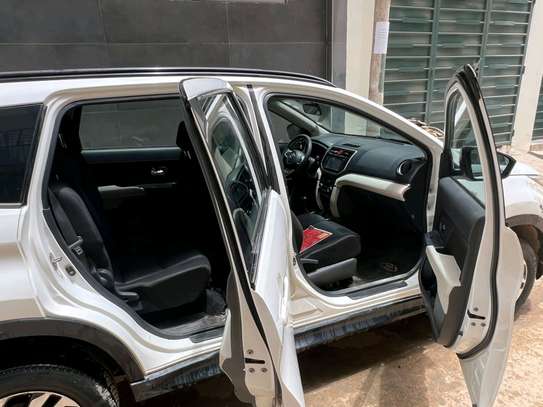 Location Toyota Yaris 7 places image 4