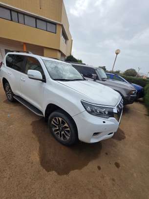 Toyota Prado 2021 image 2