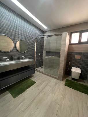 APPARTEMENT F5 À VENDRE – OUAKAM image 5