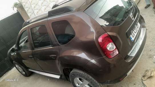 Dacia SUV 2011 image 2