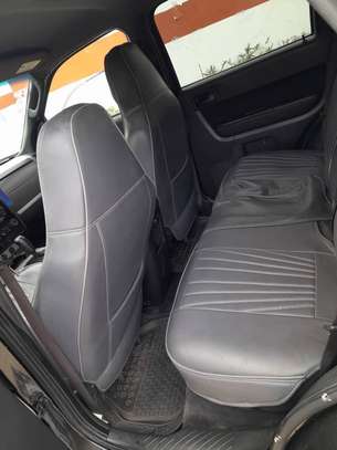 Ford Escape image 4
