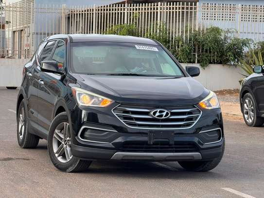 Hyundai santafe 2018 image 2