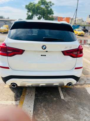 BMW X3 SUV xdrive 30i compact blanc performant image 15