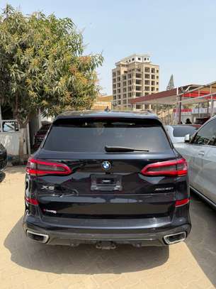 Bmw x5 xdrive 40i pack M image 6