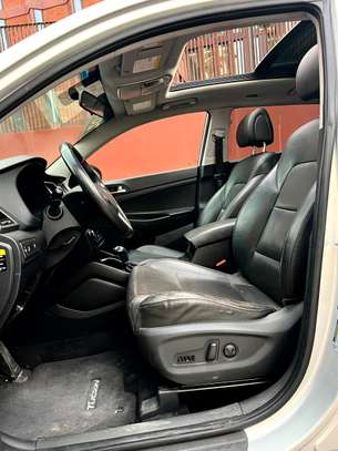 HYUNDAI TUCSON Année :2017 image 9