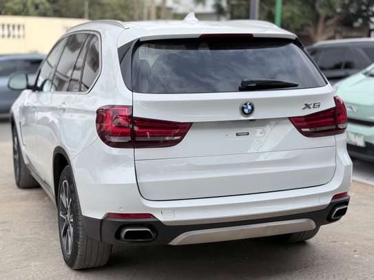 BMW X5 année 2018 blanc image 4