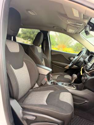 JEEP CHEROKEE 2018 image 7