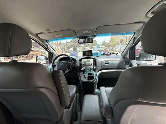Location minibus Hyundai 11 places image 3