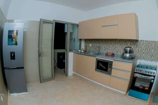 Appartement meublé 3 chambres salon à Diamdiadio image 11