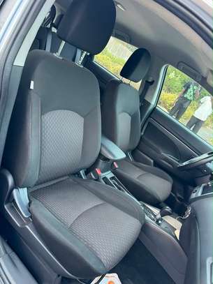 Mitsubishi rvr 2019 image 5