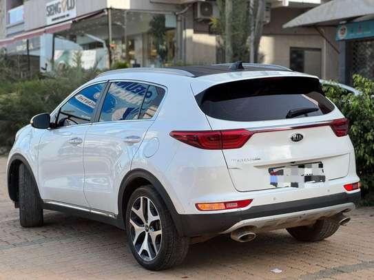 Location SUV image 2