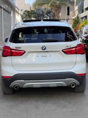 Bmw x1 image 3