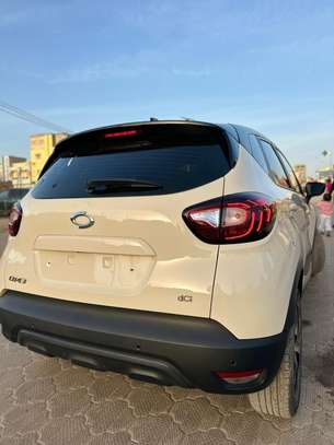 Renault QM3 2018 image 7