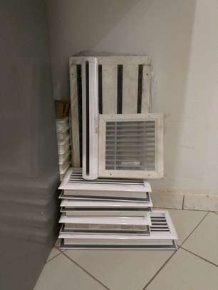 Grille de ventilation pour porte image 2