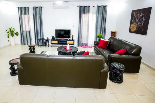 Appartement F5 meublé à Ngor Almadies image 14