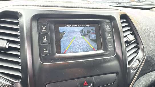 Vends jeep Cherokee 2018 image 7