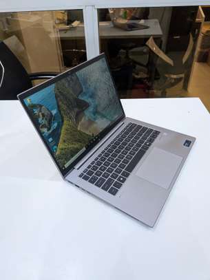 Hp Z book fire Fly ultra 7  16g de ram 512g 128 MB image 3