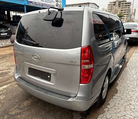 Hyundai Starex 2019 VIP 9 places image 15