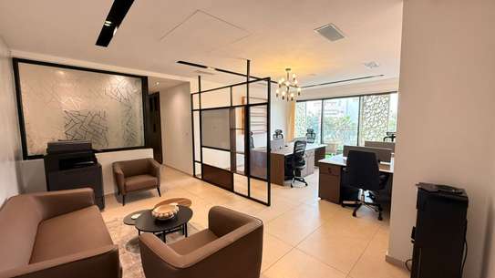 Bureau aménagé F4 – 148 m² à louer à la Résidence SIKI image 12