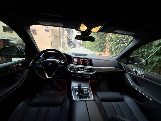 BMW X5 _2020 image 3