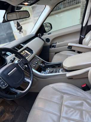 Land Rover range sport image 12