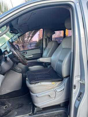 LOCATION HYUNDAI STAREX 9 PLACES AVEC CHAUFFEUR image 11