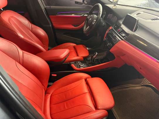 BMW X2 M 2018 Sdrive 18i SUV image 3