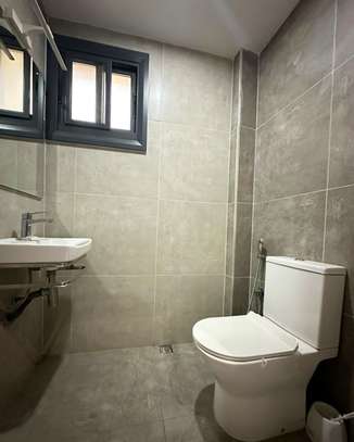 APPARTEMENT F4 À VENDRE À MERMOZ image 6