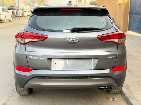 Hyundai  Tucson evgt 2017 image 2