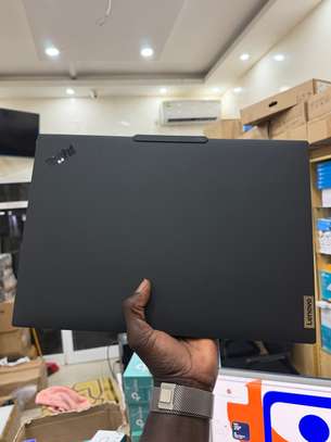 Le LENOVO THINKPAD P16S Ryzen 7 Gen4 (AMD) image 2