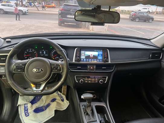 KIA K5 image 8