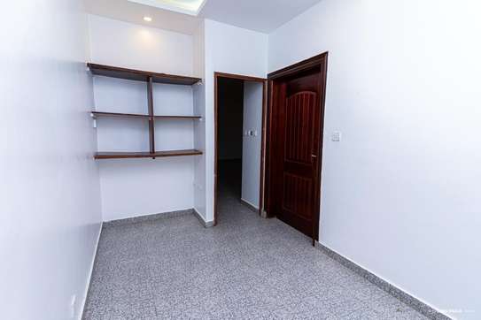 Appartement F6 mermoz image 9