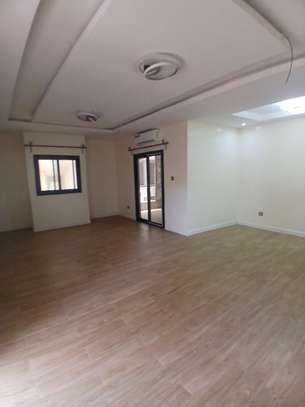 APPARTEMENT A LOUER A OUAKAM CORNICHE image 3