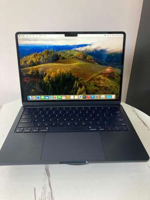 MacBook Air m2 8/256 image 2