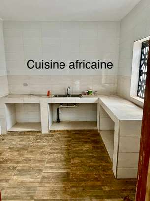Villa R+2 TF à vendre à Kounoune dans une cité fermée image 10