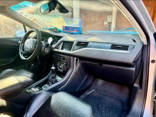 Citroën C5 2010 image 2