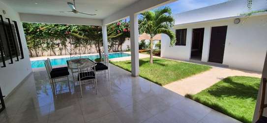 Magnifique villa avec piscine a Ngaparou image 3