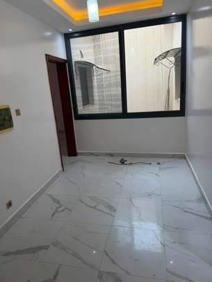 Appartement F4 à louer à yoff virage image 4