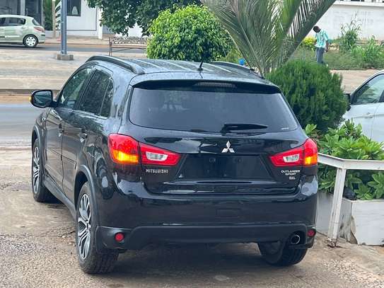 Mistsubishi outlander sport sel 2016 image 7