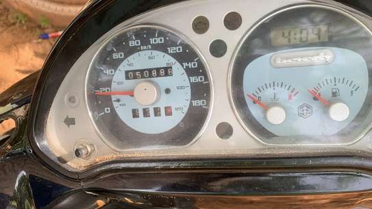 Piaggio Beverly 500 cm3 noir TBE image 3