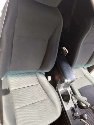 Rav 4 2014 image 2