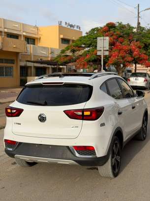 MG auto 2017 image 5