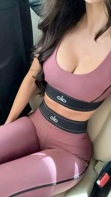 tenue  sport pour femme image 5