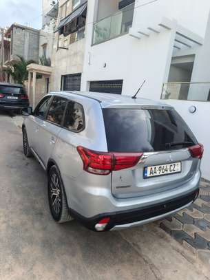 Mitsubishi Outlander 2016 7 places image 6