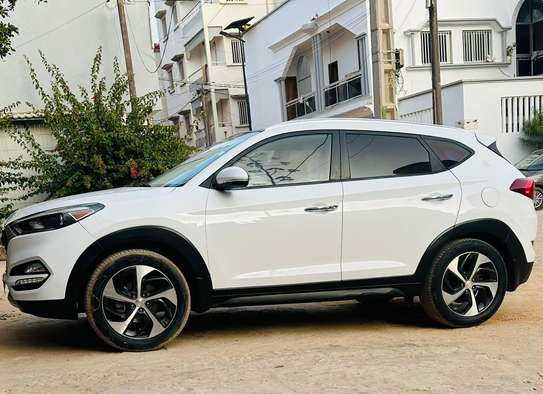 HYUNDAI TUCSON 2016 image 5