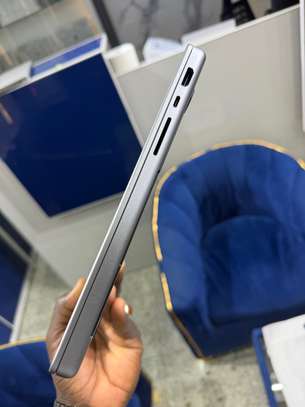 MacBook Pro M2 Pro 14 pouces Ram 16Go SSD 512Go image 2