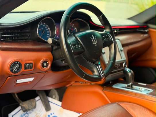Maserati Quattroporte Noir Berline Sportive Jantes Noires image 7