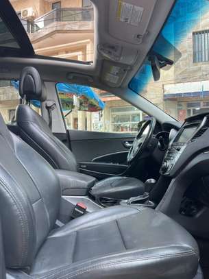 Kia Rondo 2012 image 6